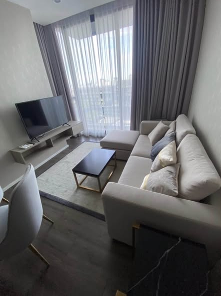 bedroom and living room of Whizdom Essence Sukhumvit วิสซ์ดอม เอสเซ้นส์ สุขุมวิท