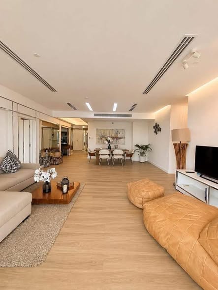 living room of Wilshire Condominium