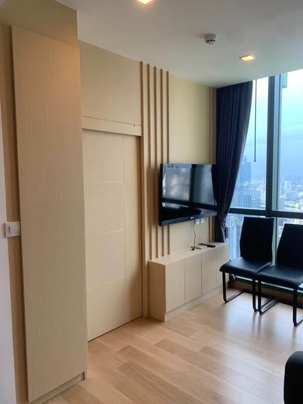 bedroom and room interior of Wish Signature II Midtown Siam