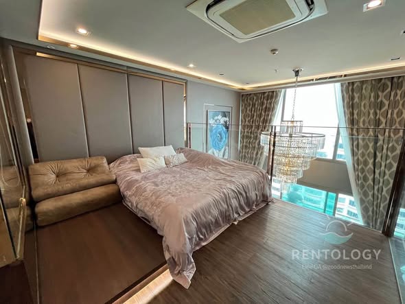 bedroom of Wongamat Tower Condominium