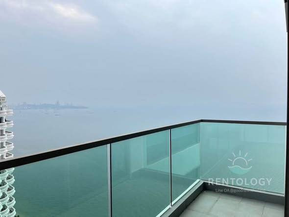 room interior of Wongamat Tower Condominium