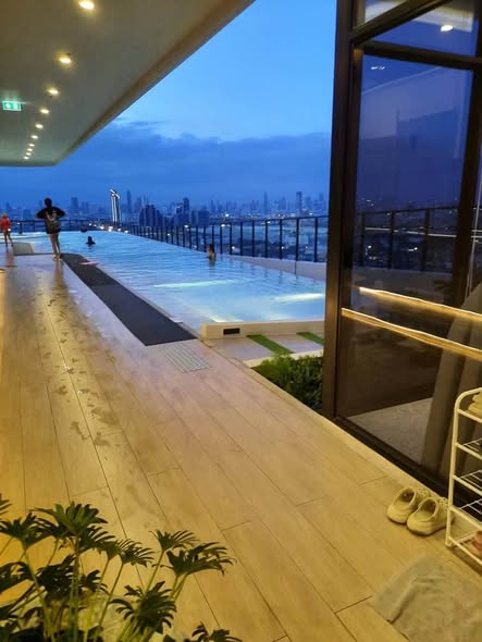 pool of Xim Rama 3 – Suksawat