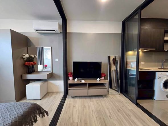 bedroom and room interior of XT HUAIKHWANG