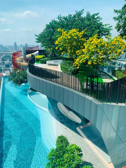 pool of XT HUAIKHWANG