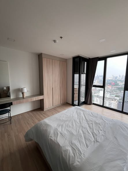bedroom of XT Phayathai