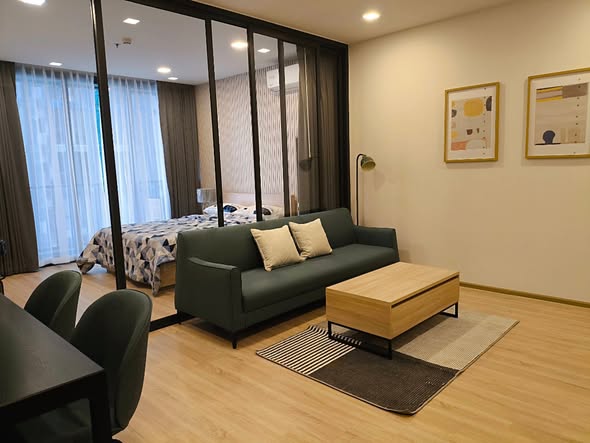 bedroom and living room of XT Phayathai
