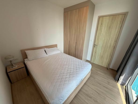 bedroom and room interior of XT Phayathai