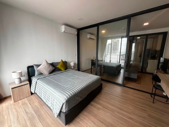 bedroom and room interior of XT Phayathai