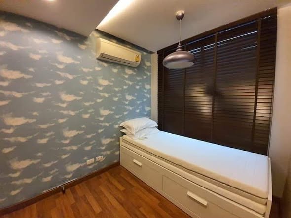 bedroom of Zenith Place Sukhumvit 42