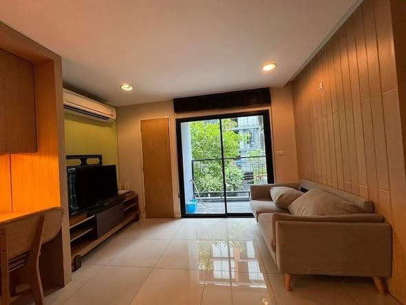 Zenith Place Sukhumvit 42