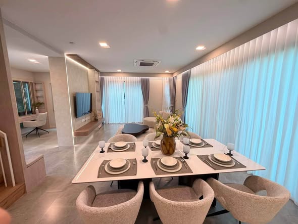 room interior of มัณฑนา บางนา กม.15 | MANTANA Bangna km. 15