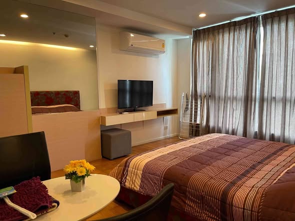 bedroom of 15 Sukhumvit Residences