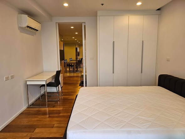 bedroom and room interior of 15 Sukhumvit Residences