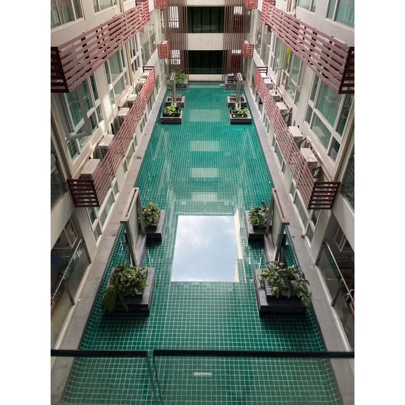 15 Sukhumvit Residences