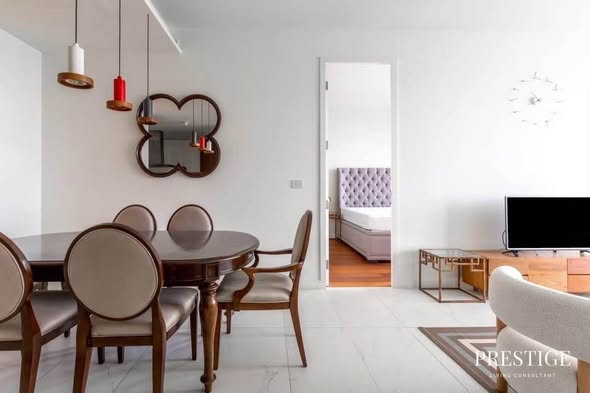 living room and room interior of 185 Rajadamri