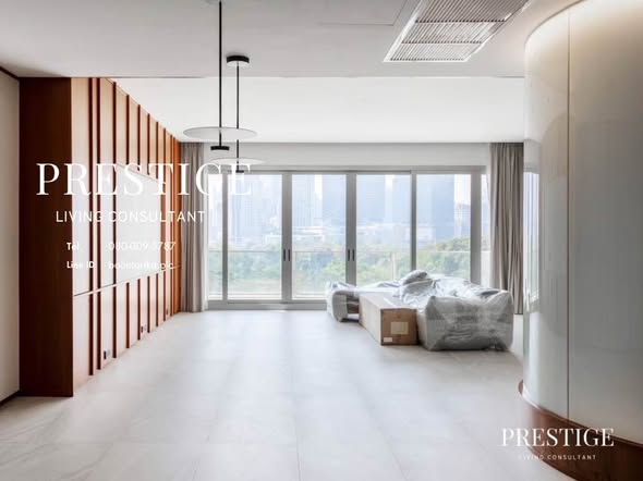room interior of 185 Rajadamri