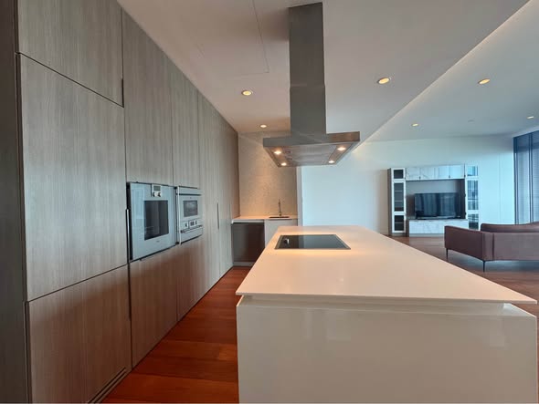 room interior and kitchen of 185 Rajadamri