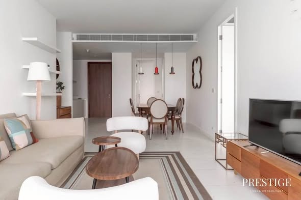 living room of 185 Thanon Ratchadamri