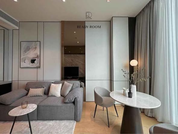 bedroom and living room of 28 Chidlom