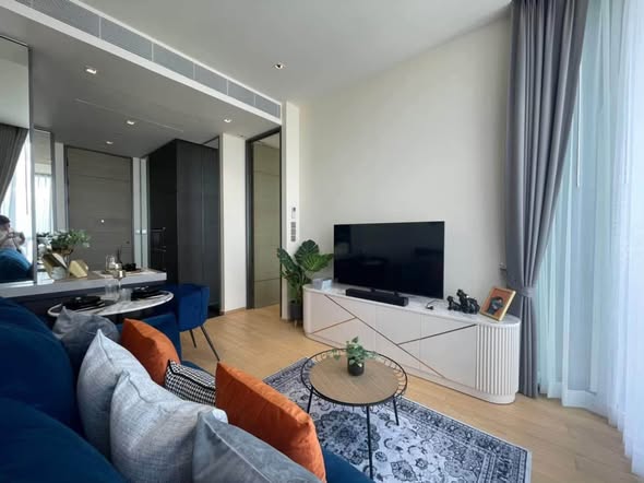 living room of 28 Chidlom