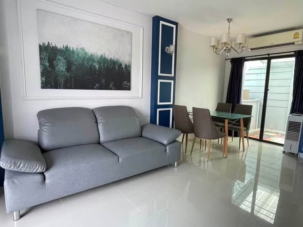 bedroom and living room of ทาวน์โฮม 3 ชั้น