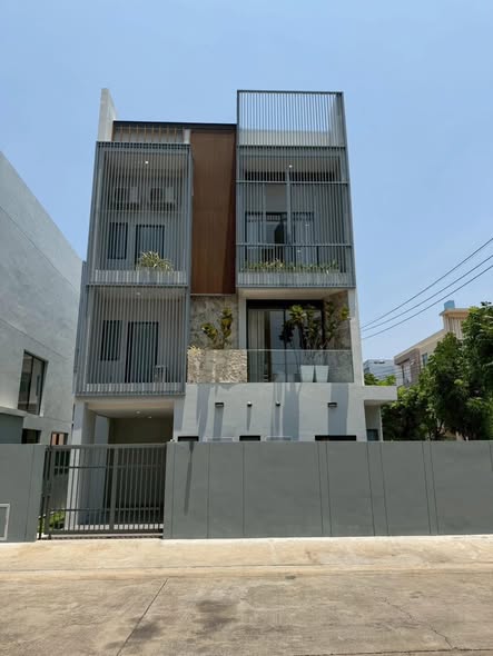 บ้าน3ชั้น