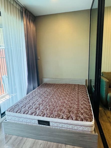 bedroom of บราวน์ คอนโด รัชดา 32