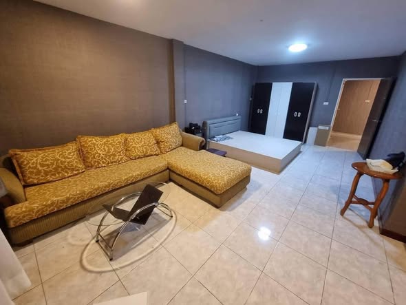 bedroom and living room of ทาวน์โฮมแฝด4ชั้น