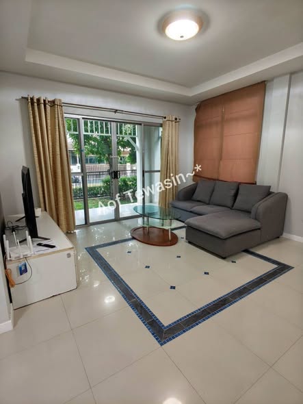 bedroom and living room of มัณฑนา ปิ่นเกล้า-พระราม 5