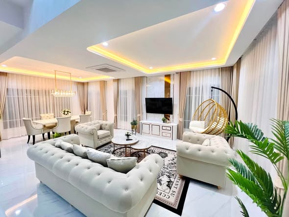 bedroom and living room of แกรนดิโอ บางนา กม.5