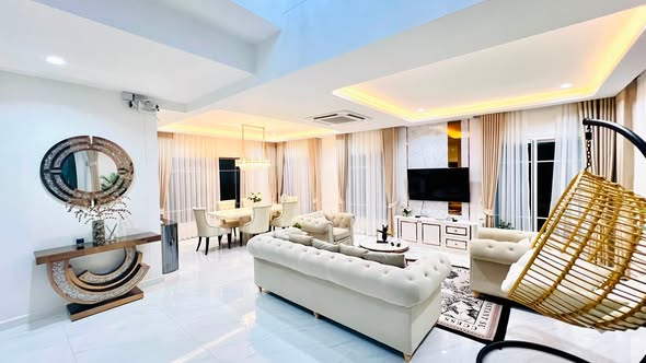 living room and bedroom of แกรนดิโอ บางนา กม.5