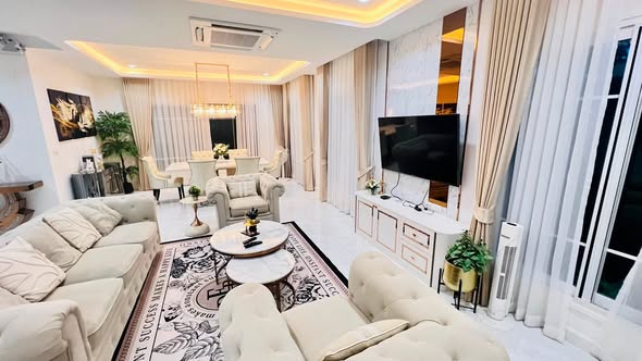 living room and bedroom of แกรนดิโอ บางนา กม.5