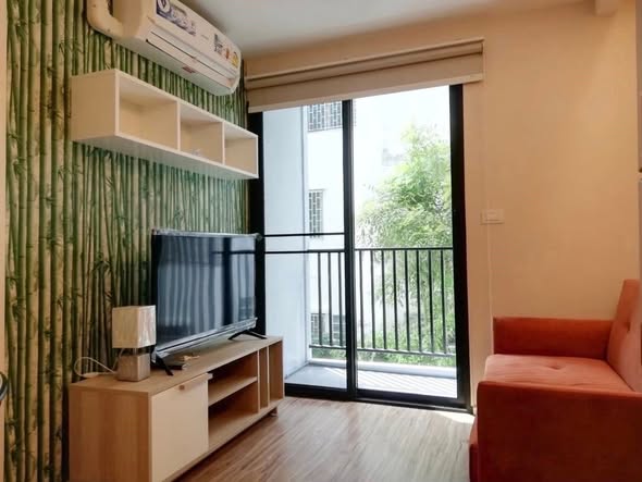 bedroom and room interior of แกรนด์คอนโด วุฒากาศ53