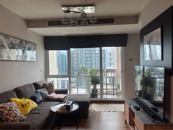 living room of 59 Heritage