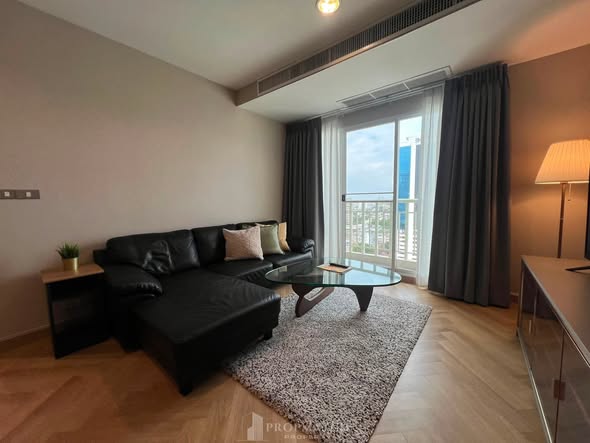 living room and bedroom of 59 Heritage