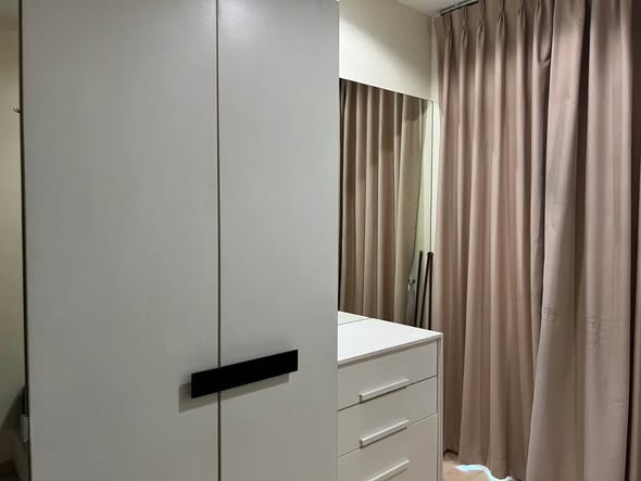 room interior and bathroom of 59 Heritage