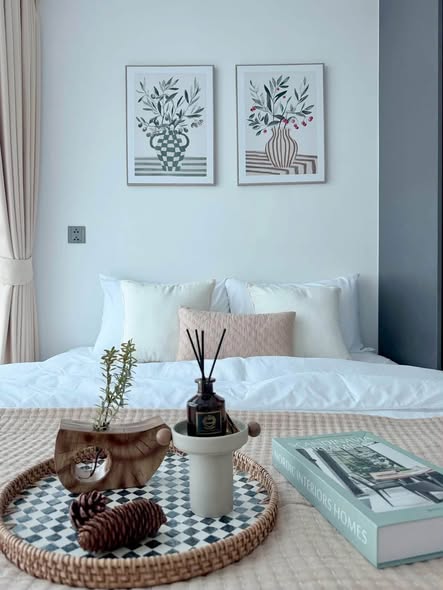 bedroom of 624 Condolette