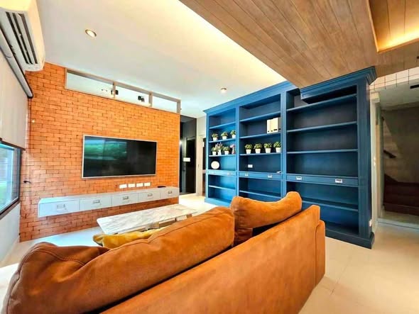 living room and room interior of มัณฑนา บางนา กม 7