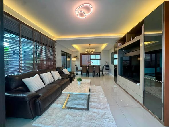 living room and room interior of มัณฑนา บางนา กม 7