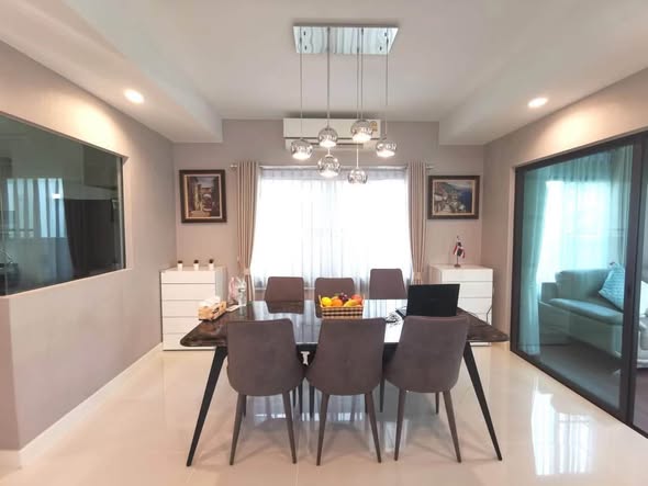 living room and room interior of มัณฑนา บางนา กม 7
