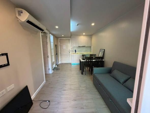 room interior of 7Seasproshop Thailand