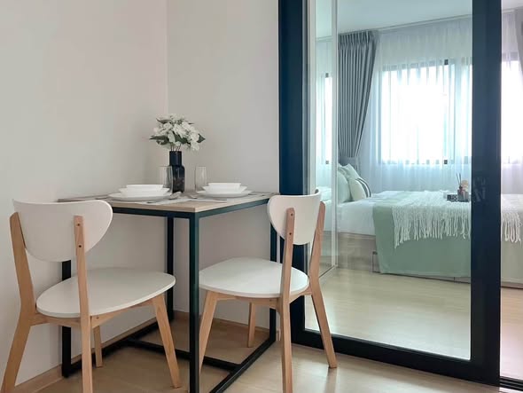 bedroom and room interior of ชีวาทัย ฮอลล์มาร์ค ลาดพร้าว – โชคชัย 4 (เฟส 2)
