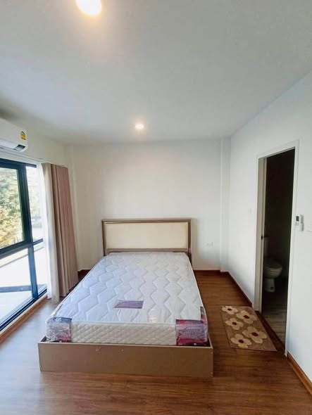 bedroom of บ้านลุมพินี ทาวน์เพลส สุขุมวิท – ศรีนครินทร์ Lumpini Townplace Sukhumvit – Srinakarin