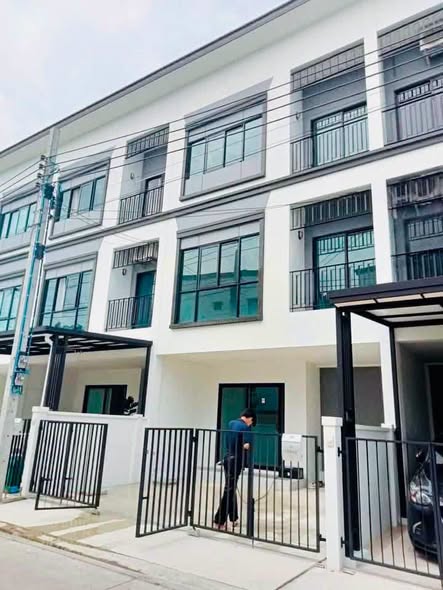 บ้านลุมพินี ทาวน์เพลส สุขุมวิท – ศรีนครินทร์ Lumpini Townplace Sukhumvit – Srinakarin