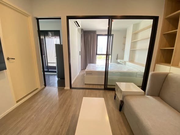 bedroom and room interior of บลู สุขุมวิท 89 | blue Sukhumvit 89