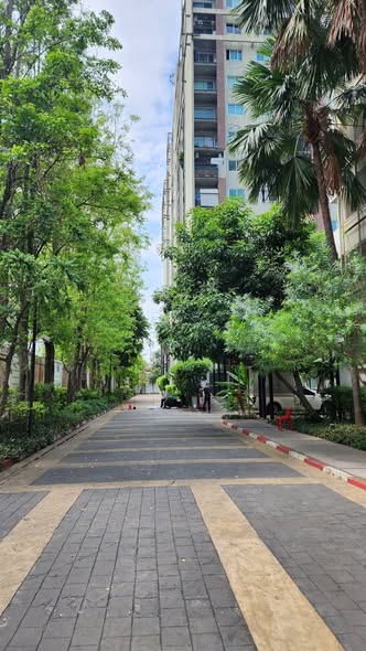 A Space Hideaway Asoke – Ratchada XYZ Building
