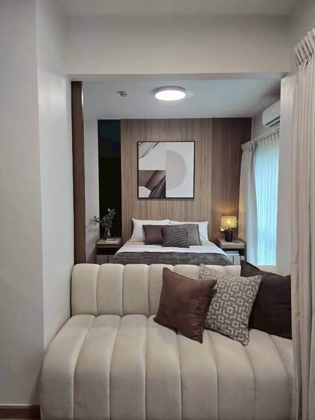 bedroom and living room of A Space ID Asok-Ratchada