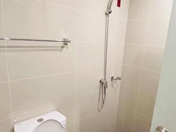 bathroom of A Space Mega 1