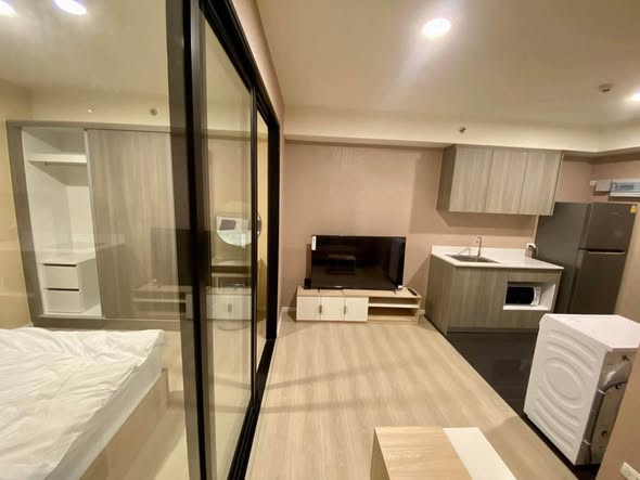 bedroom and room interior of A Space Mega 1