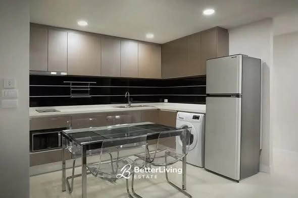kitchen of Aashiana